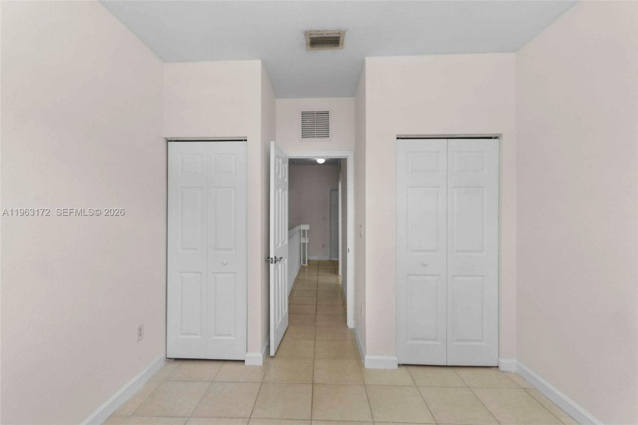 9353 SW 227th St, Unit 5-21, Cutler Bay, FL 33190 Photo