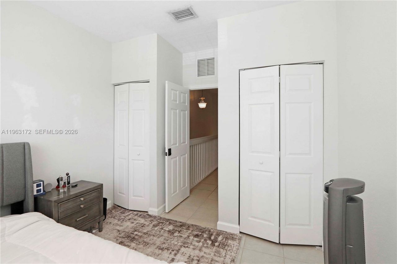 9353 SW 227th St, Unit 5-21, Cutler Bay, FL 33190 Photo