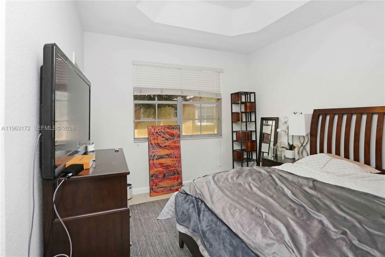 9353 SW 227th St, Unit 5-21, Cutler Bay, FL 33190 Photo