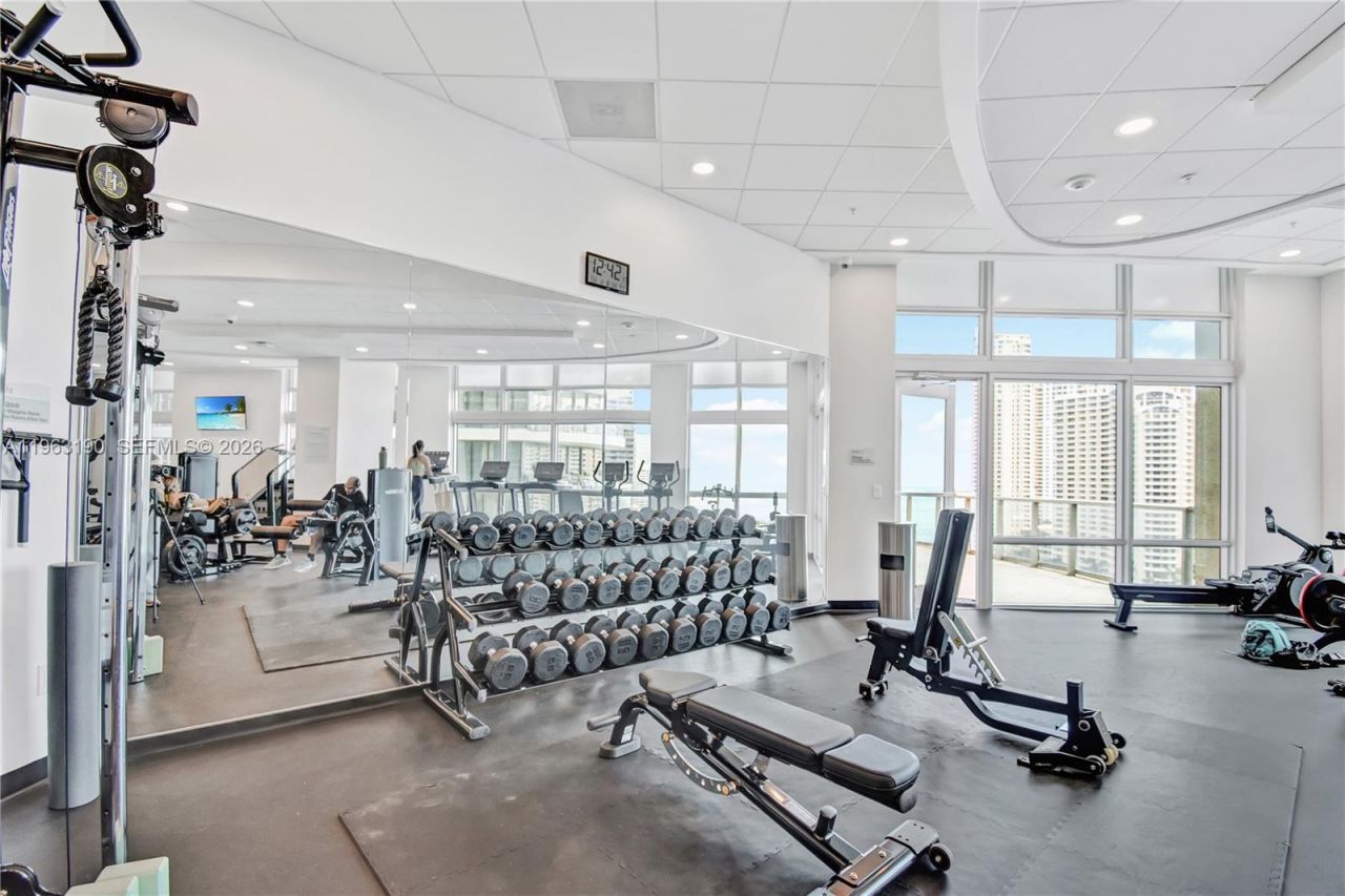 300 S Biscayne Blvd , Unit T-1405, Miami, FL 33131 Photo