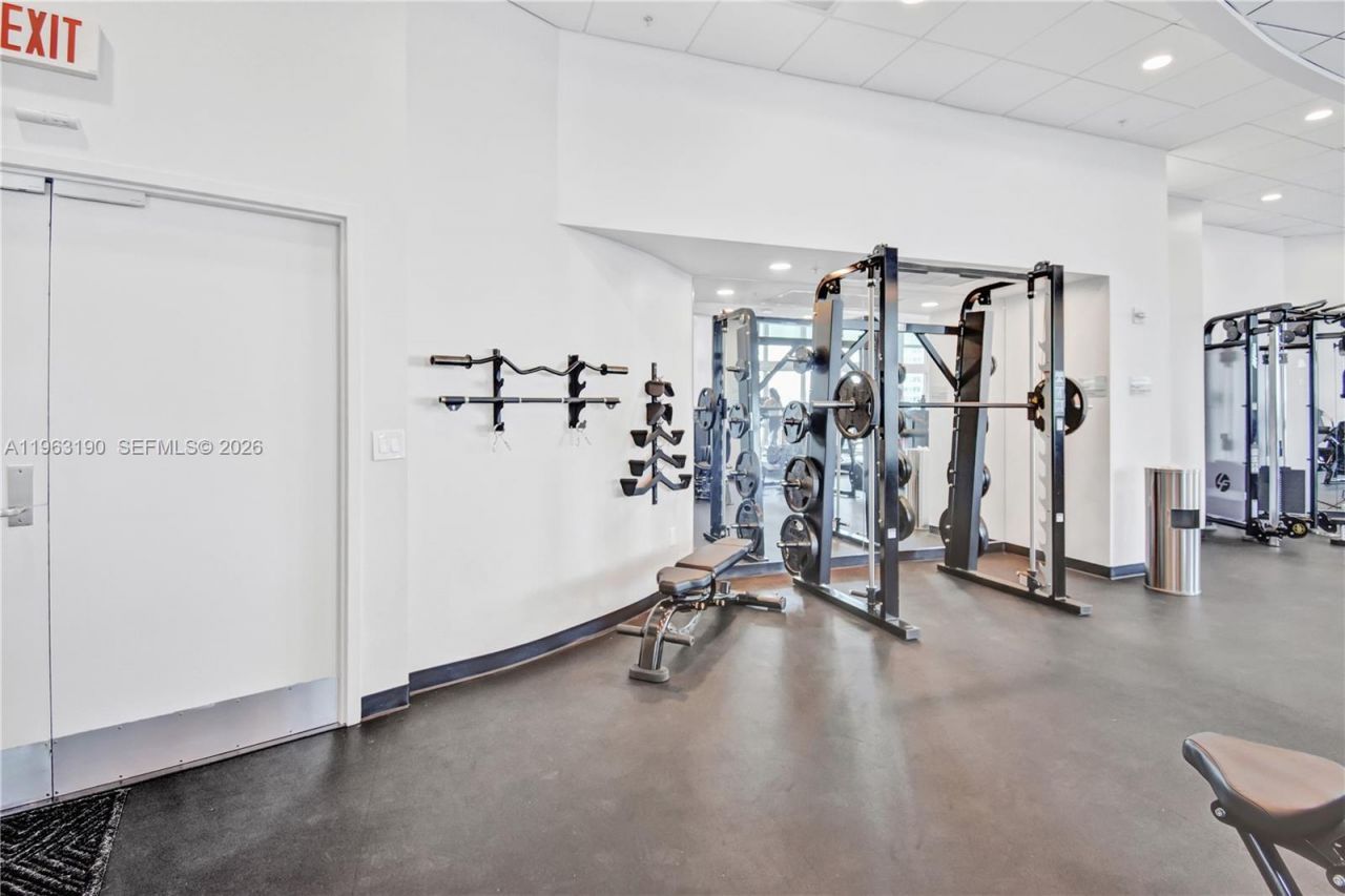 300 S Biscayne Blvd , Unit T-1405, Miami, FL 33131 Photo