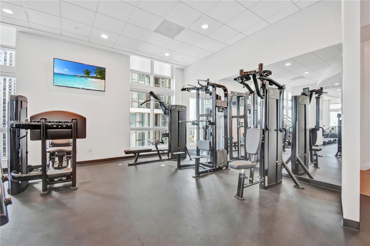 300 S Biscayne Blvd , Unit T-1405, Miami, FL 33131 Photo