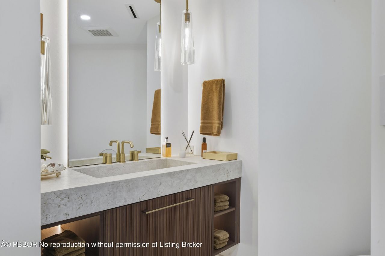 3100 S Ocean Boulevard, Unit 201S, Palm Beach, FL 33480 Photo