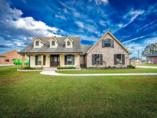 2255 Hwy 311, Schriever, LA 70395