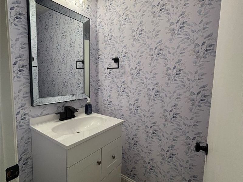 32625 Surrey Lane, Avon Lake, OH 44012 Photo 11
