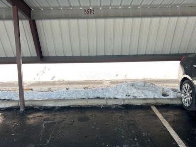 5885 Beechcroft Road, Unit 313, Columbus, OH 43229 Photo 12