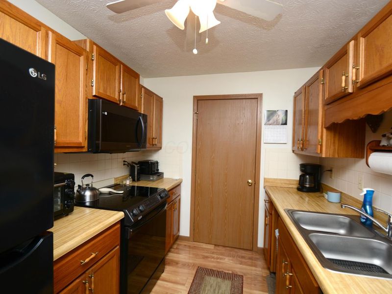 5885 Beechcroft Road, Unit 313, Columbus, OH 43229 Photo 3