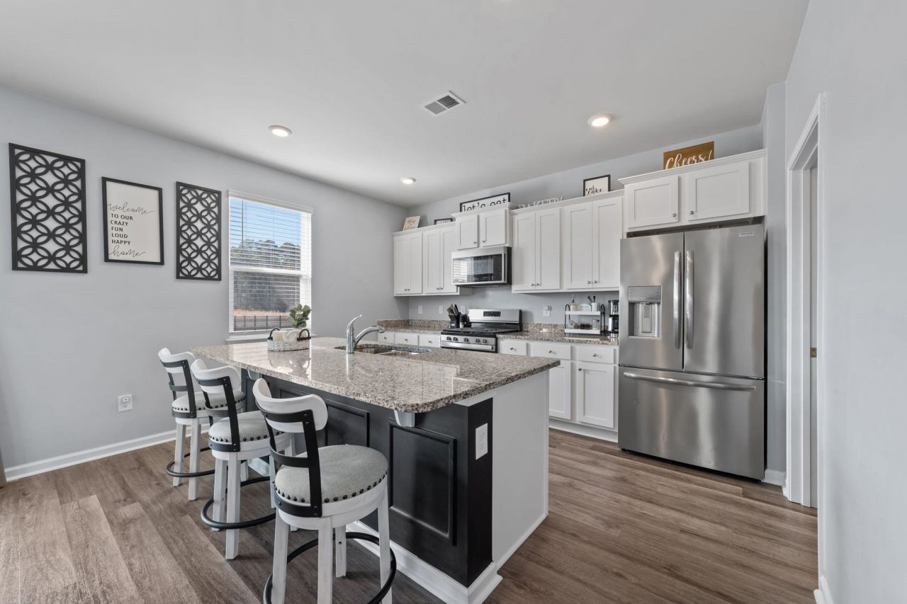 1098 Ridgeford Dr. Photo 10