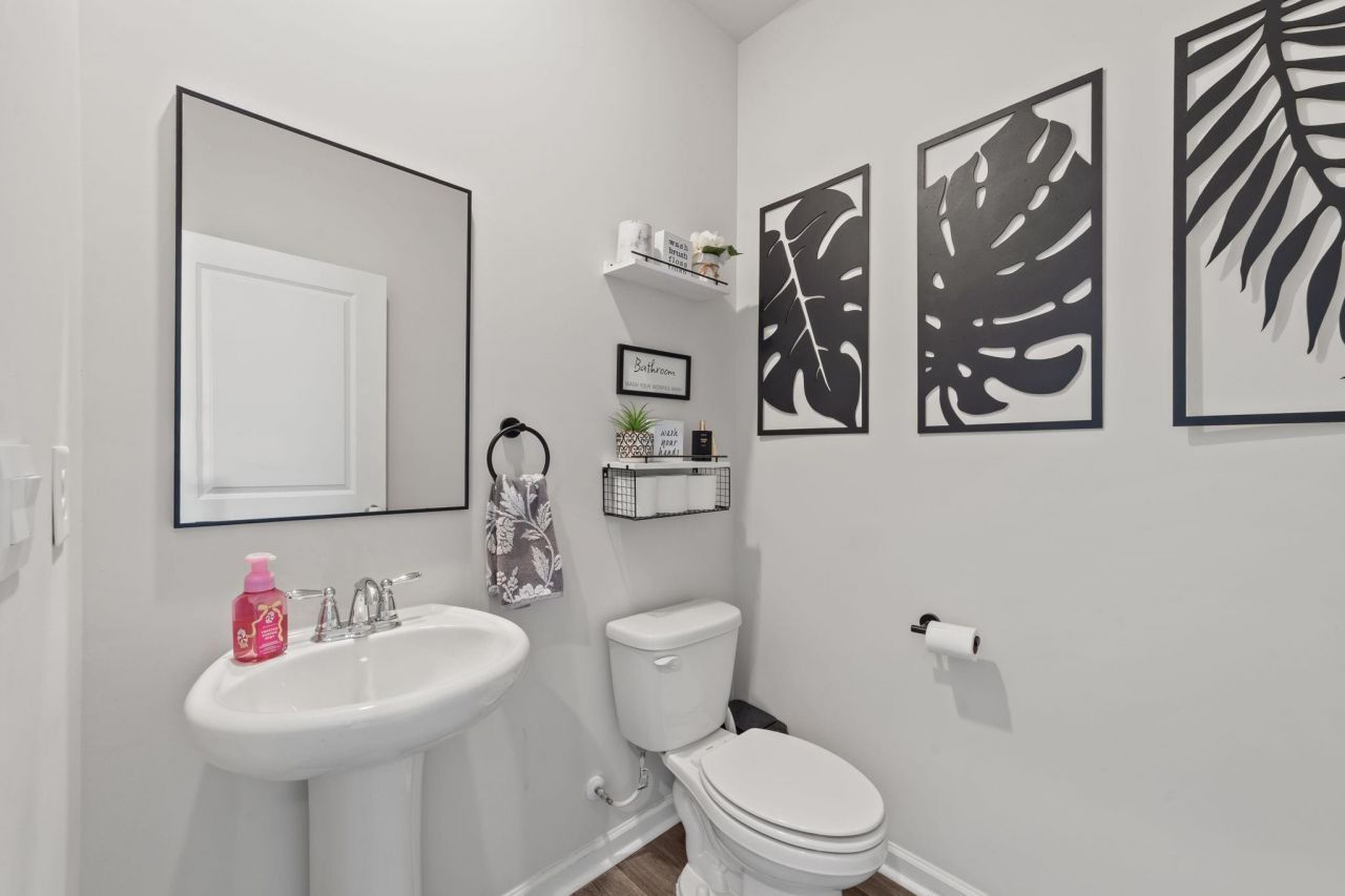 1098 Ridgeford Dr. Photo 17