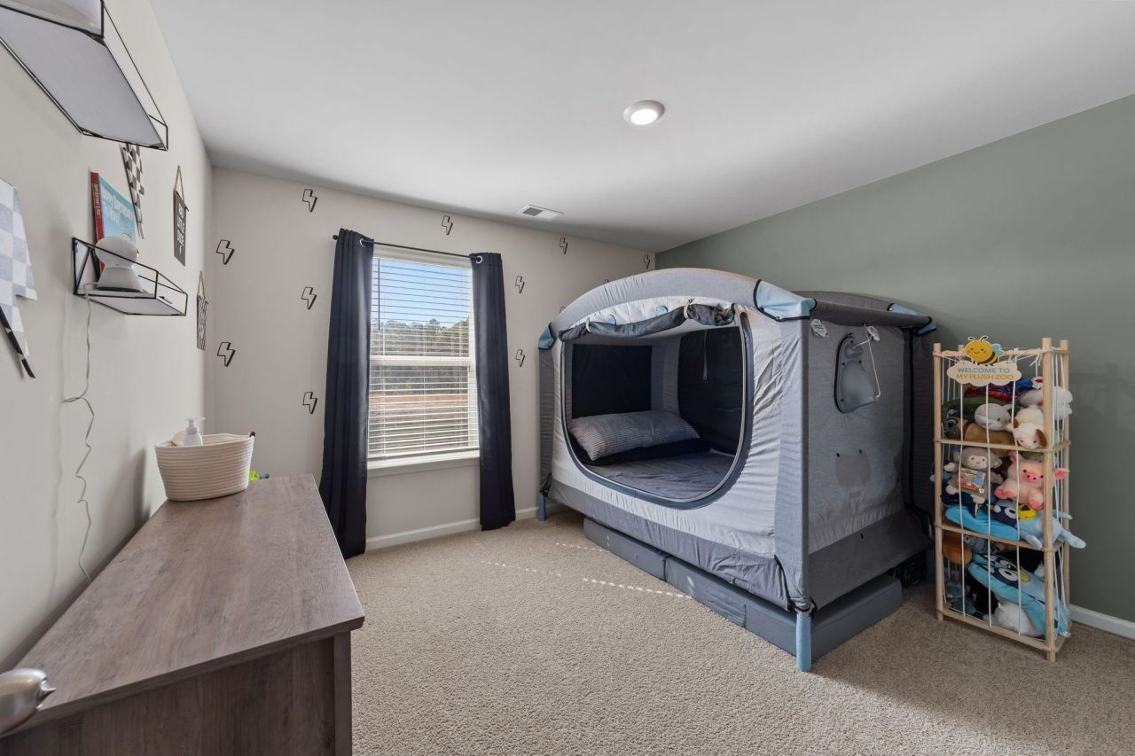 1098 Ridgeford Dr. Photo 21