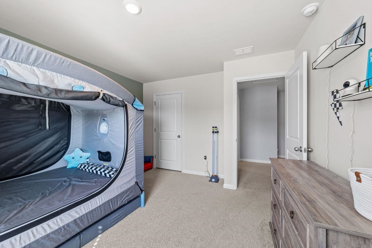 1098 Ridgeford Dr. Photo 22