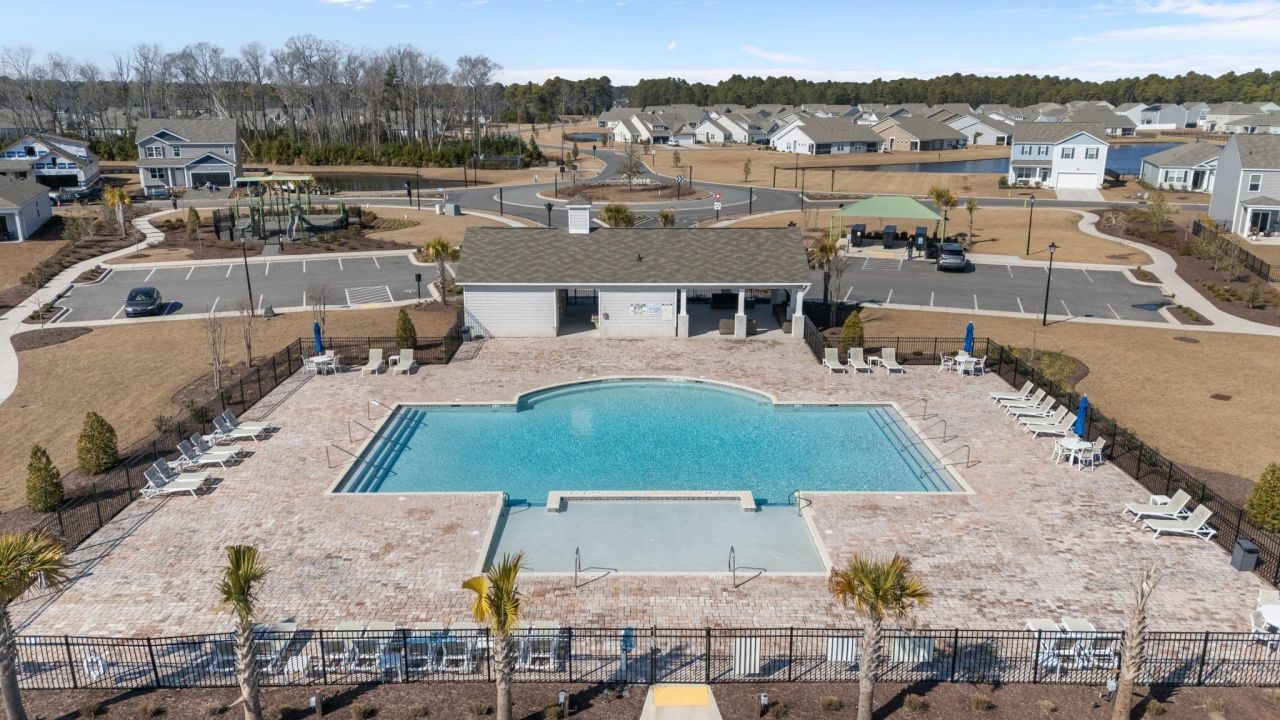 1098 Ridgeford Dr. Photo 4