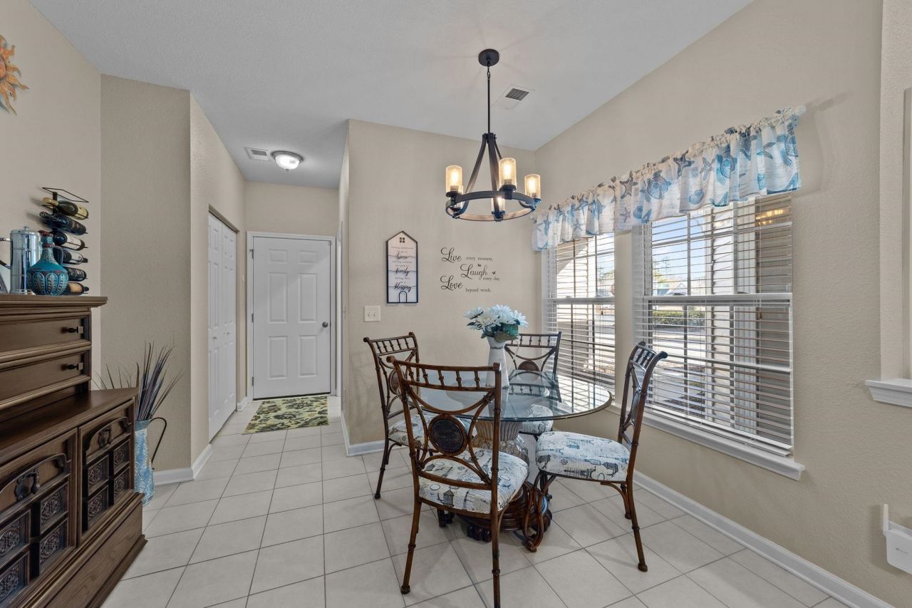 107 Chenoa Dr.  Photo 10