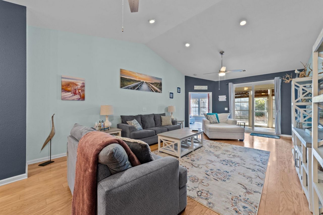 107 Chenoa Dr.  Photo 5