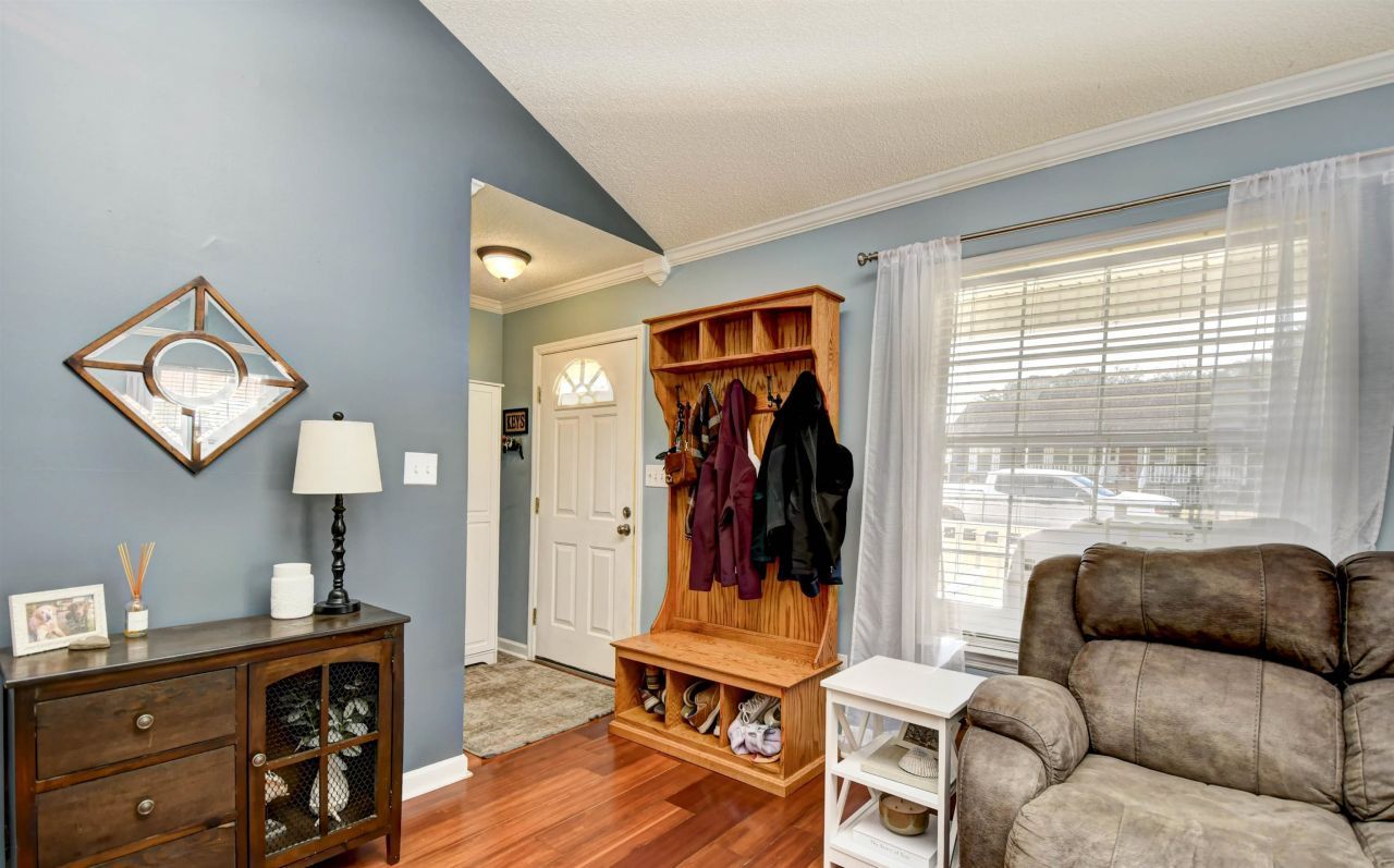 204 Gray Fox Trail Photo 6