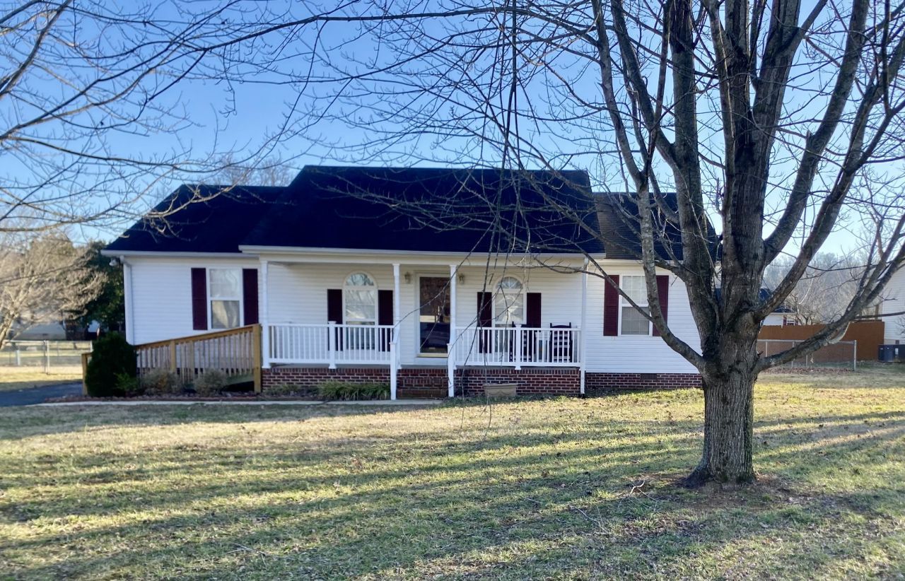 49 Thunder Ridge Ct, Mc Minnville, TN 37110 Main Photo