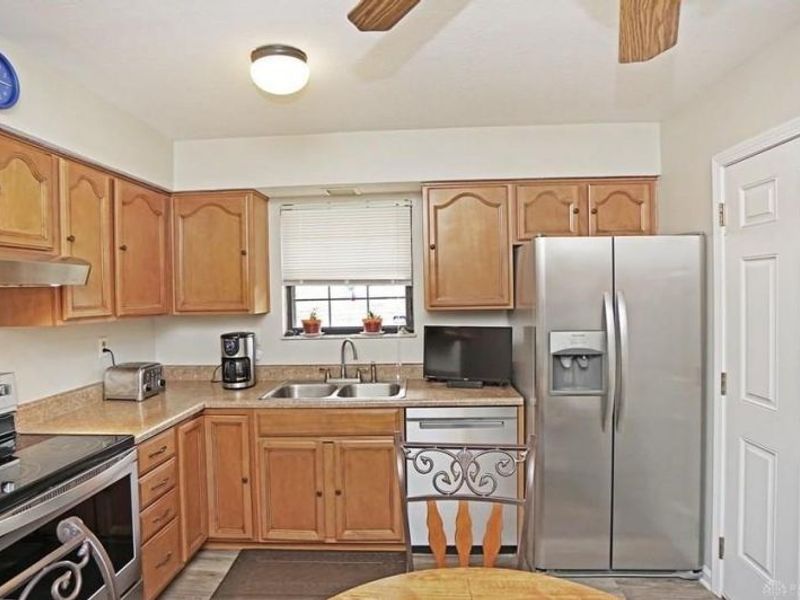 645 Preston Drive, Waynesville, OH 45068 Photo 6