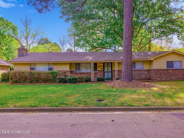 5804 Sedgwick Drive, Jackson, MS 39211