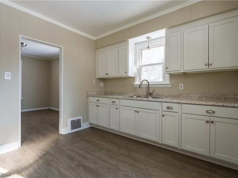 1010 Washington Avenue, Louisville, OH 44641 Photo 14