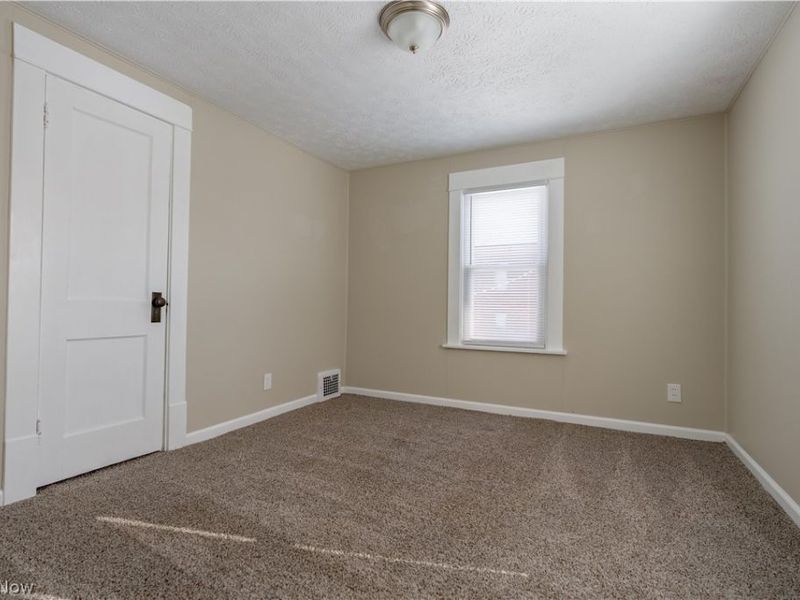 1010 Washington Avenue, Louisville, OH 44641 Photo 17