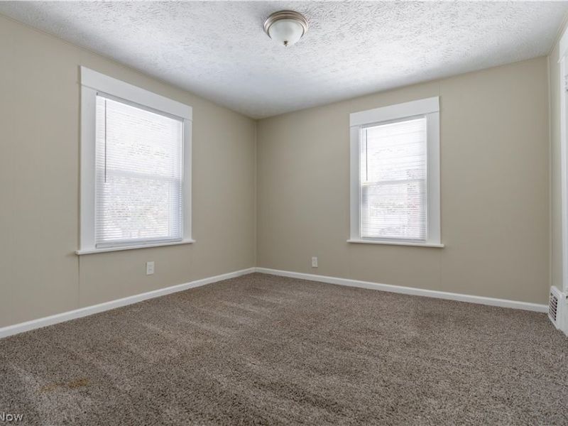 1010 Washington Avenue, Louisville, OH 44641 Photo 24