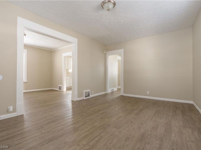 1010 Washington Avenue, Louisville, OH 44641 Photo 8