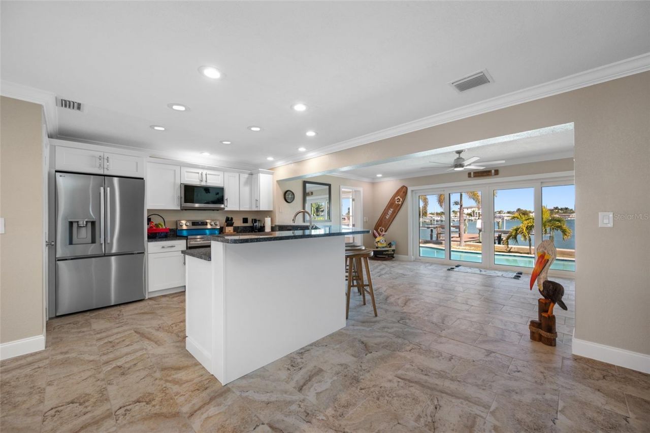 17161 2nd Street E, North Redington Beach, FL 33708 Photo