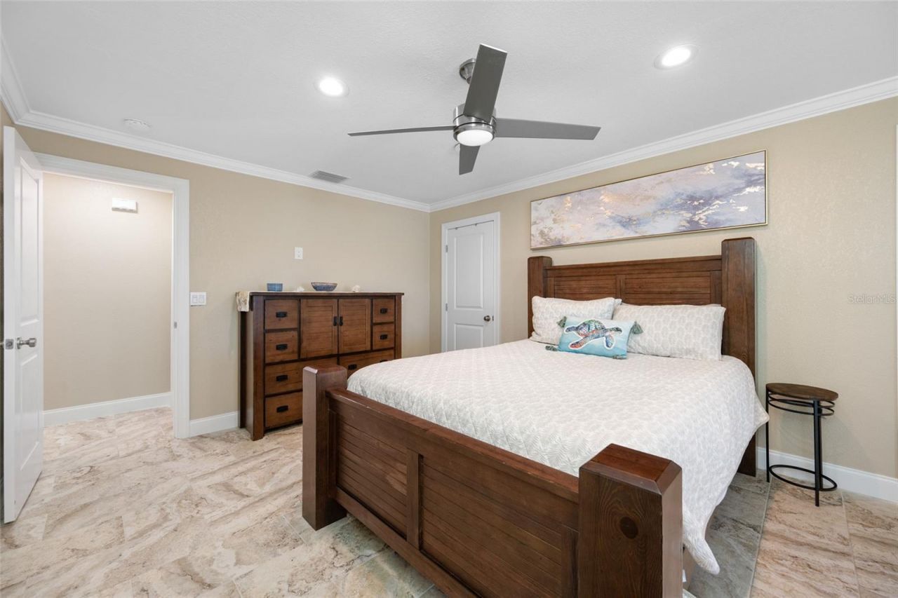 17161 2nd Street E, North Redington Beach, FL 33708 Photo