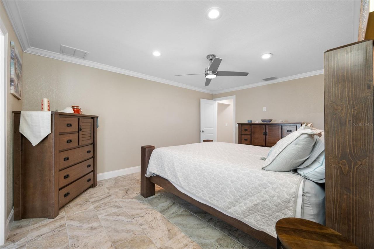 17161 2nd Street E, North Redington Beach, FL 33708 Photo