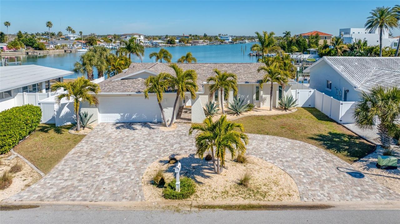 17161 2nd Street E, North Redington Beach, FL 33708 Photo