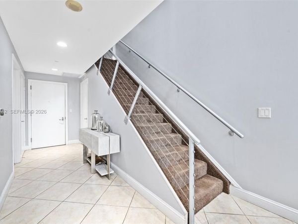 1050 Brickell Ave, Unit 1014, Miami, FL 33131