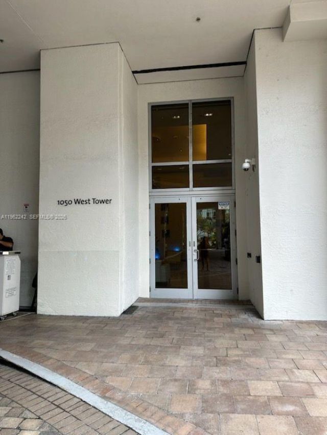 1050 Brickell Ave, Unit 1014, Miami, FL 33131 Photo