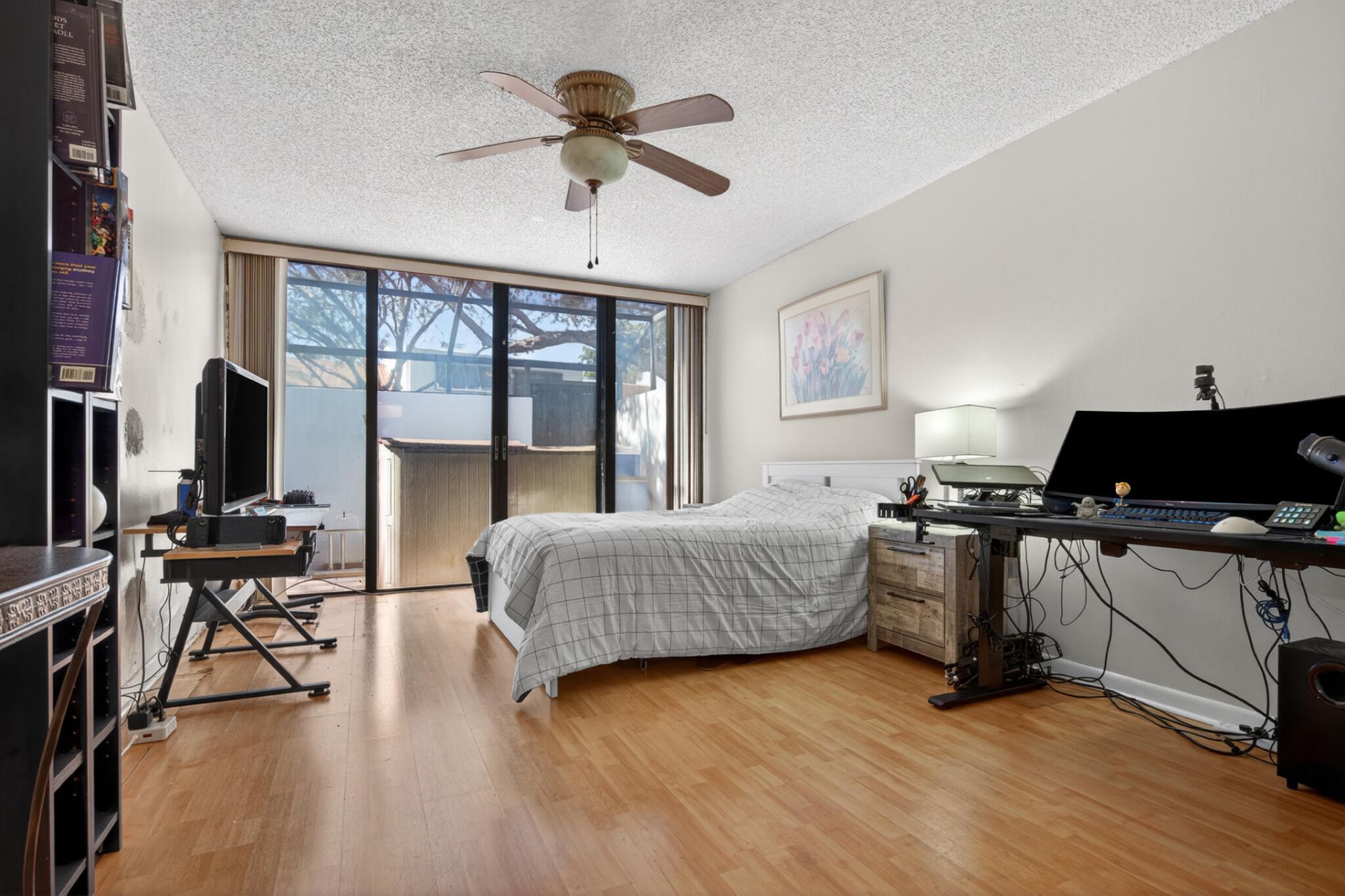 1340 E Golfview Drive, Pembroke Pines, FL 33026 Photo