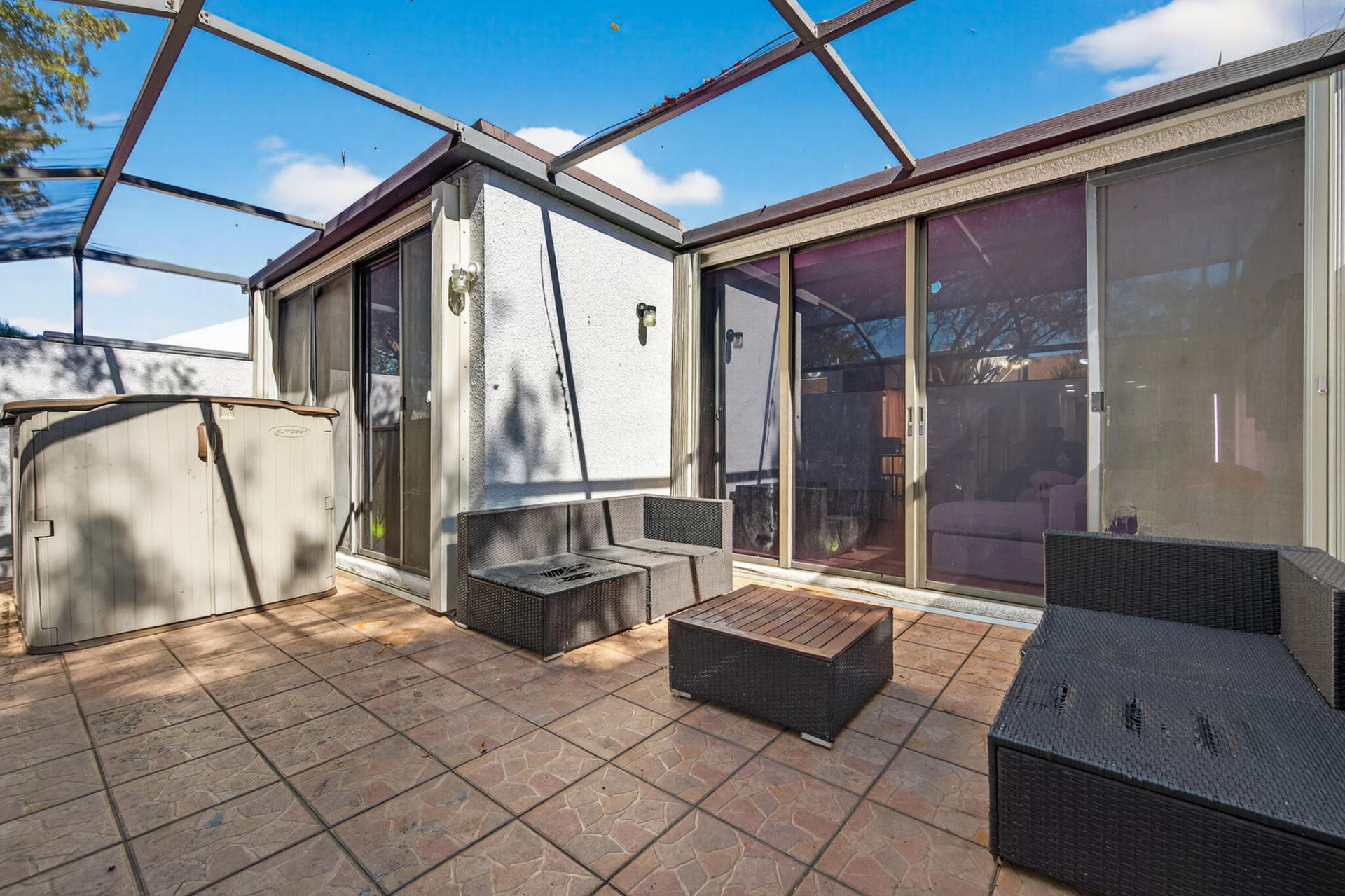 1340 E Golfview Drive, Pembroke Pines, FL 33026 Photo