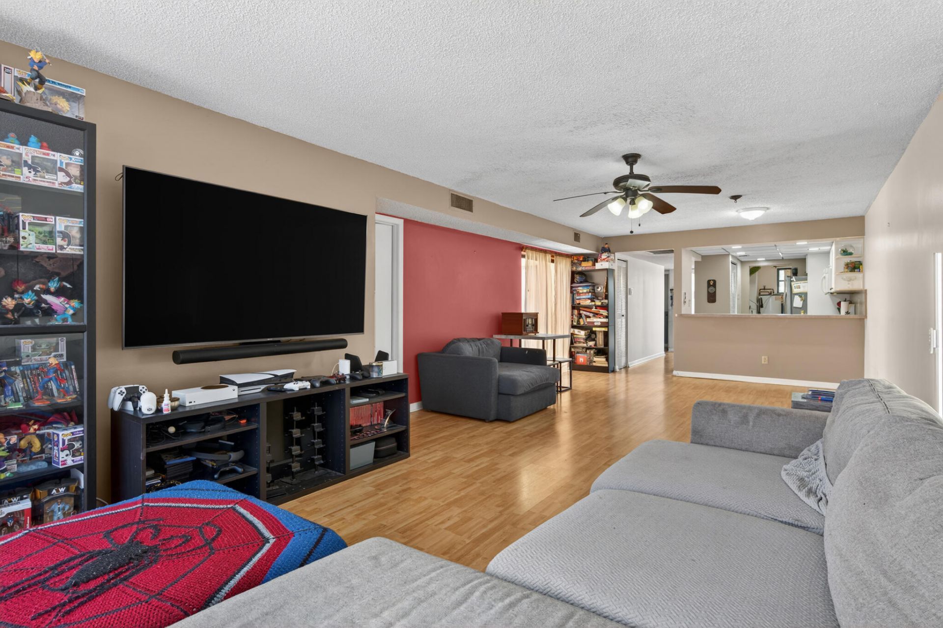 1340 E Golfview Drive, Pembroke Pines, FL 33026 Photo