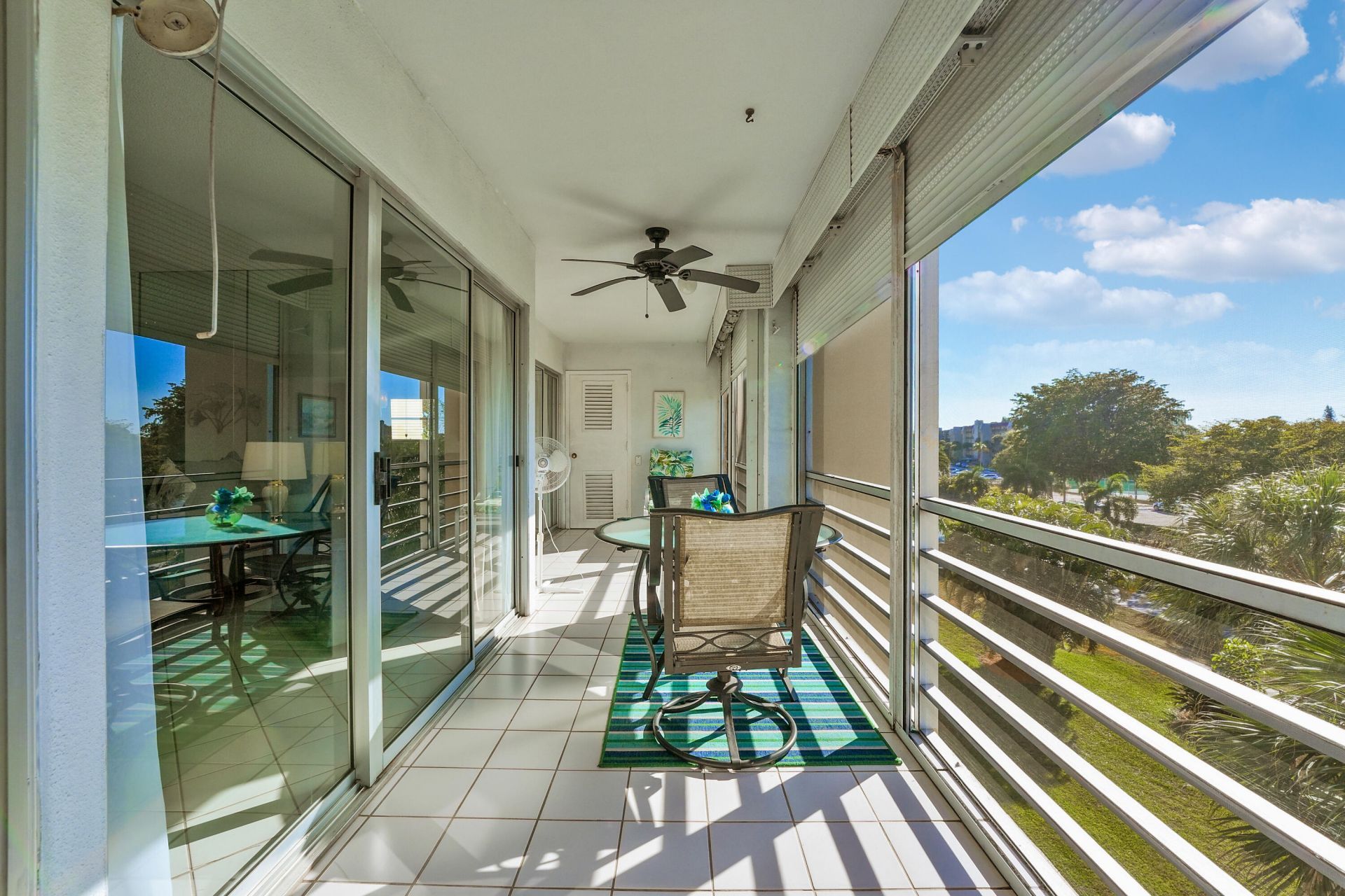 3590 Via Poinciana, Unit 416, Lake Worth, FL 33467 Photo