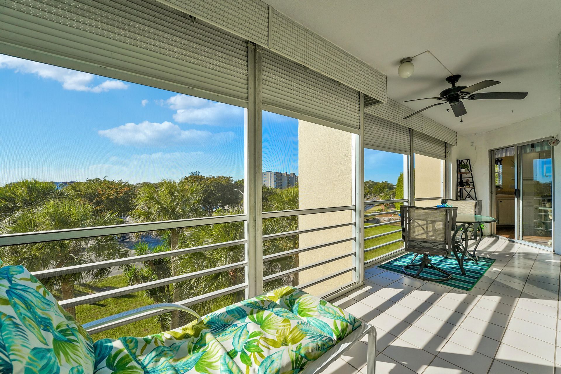 3590 Via Poinciana, Unit 416, Lake Worth, FL 33467 Photo