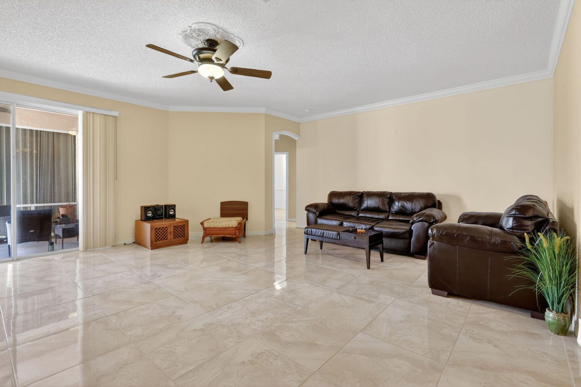 6871 NW Hogate Circle, Port Saint Lucie, FL 34983 Photo