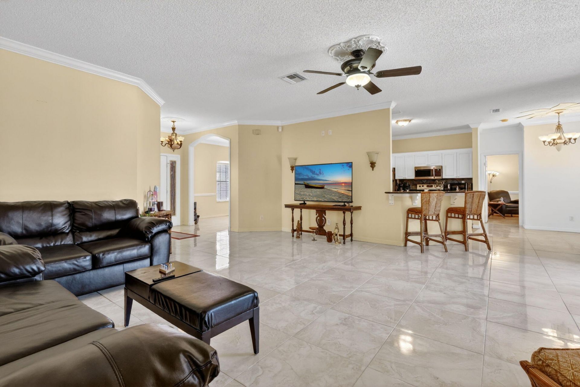 6871 NW Hogate Circle, Port Saint Lucie, FL 34983 Photo