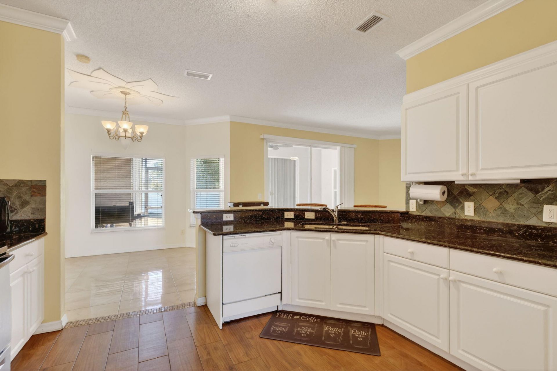 6871 NW Hogate Circle, Port Saint Lucie, FL 34983 Photo