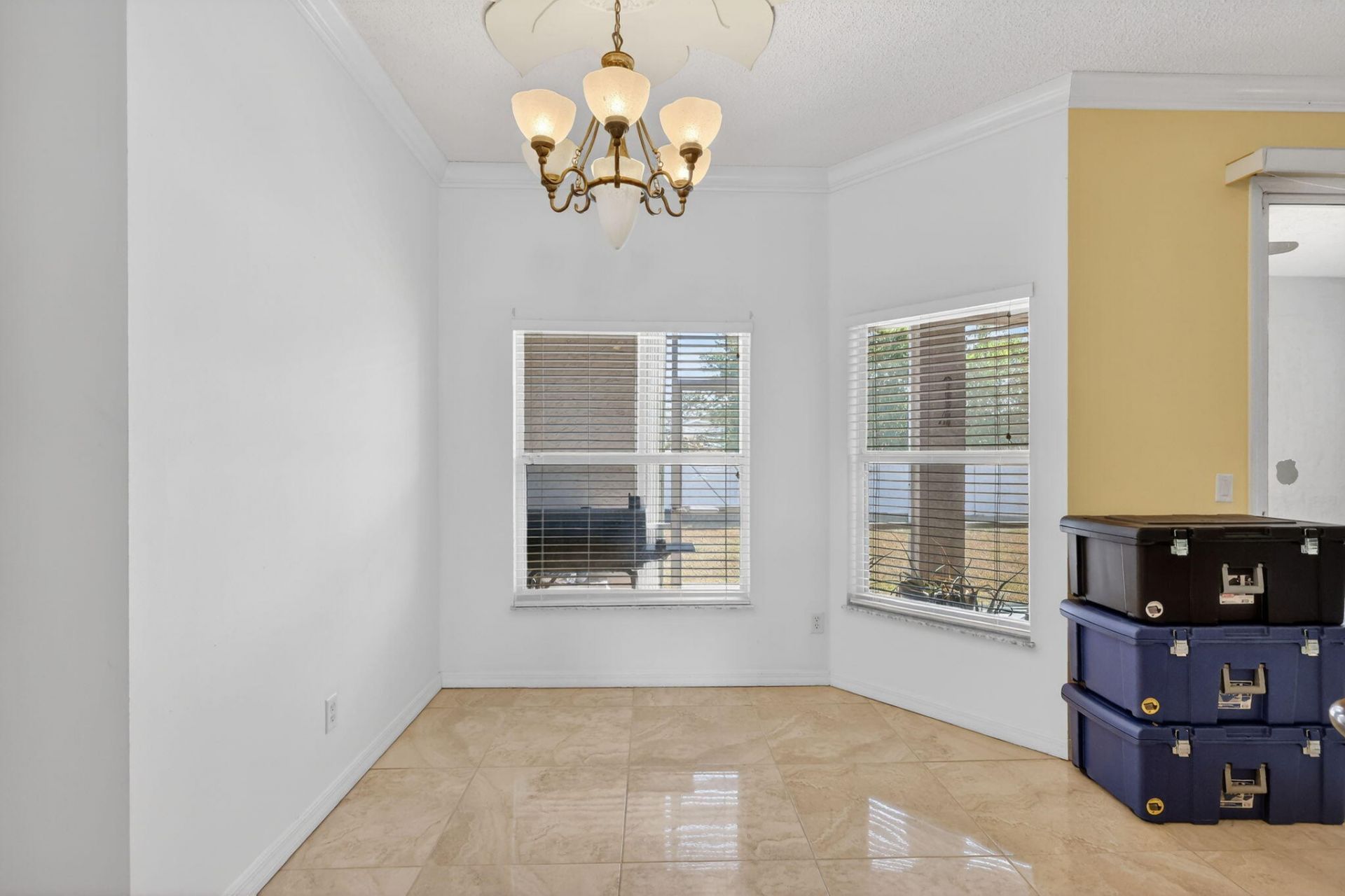 6871 NW Hogate Circle, Port Saint Lucie, FL 34983 Photo