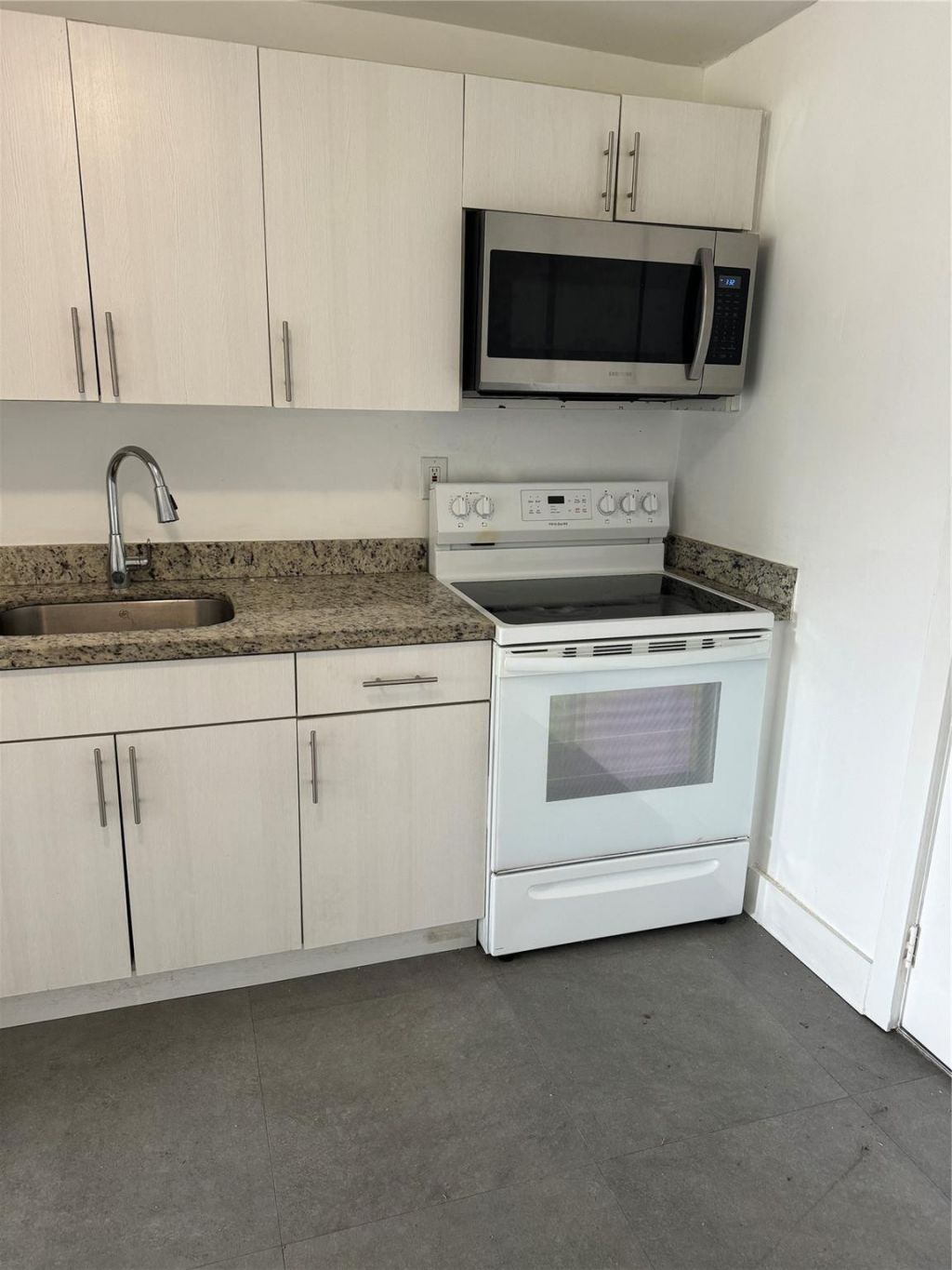 645 NW 64th Street, Unit 3, Miami, FL 33150 Photo