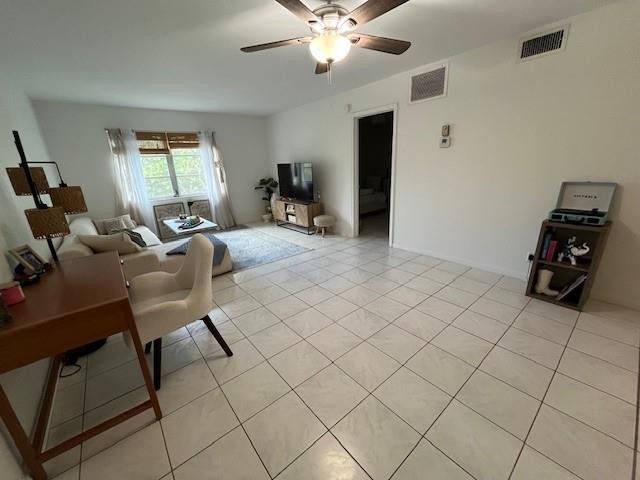 1950 N Andrews Avenue, Unit 210D, Fort Lauderdale, FL 33311 Photo