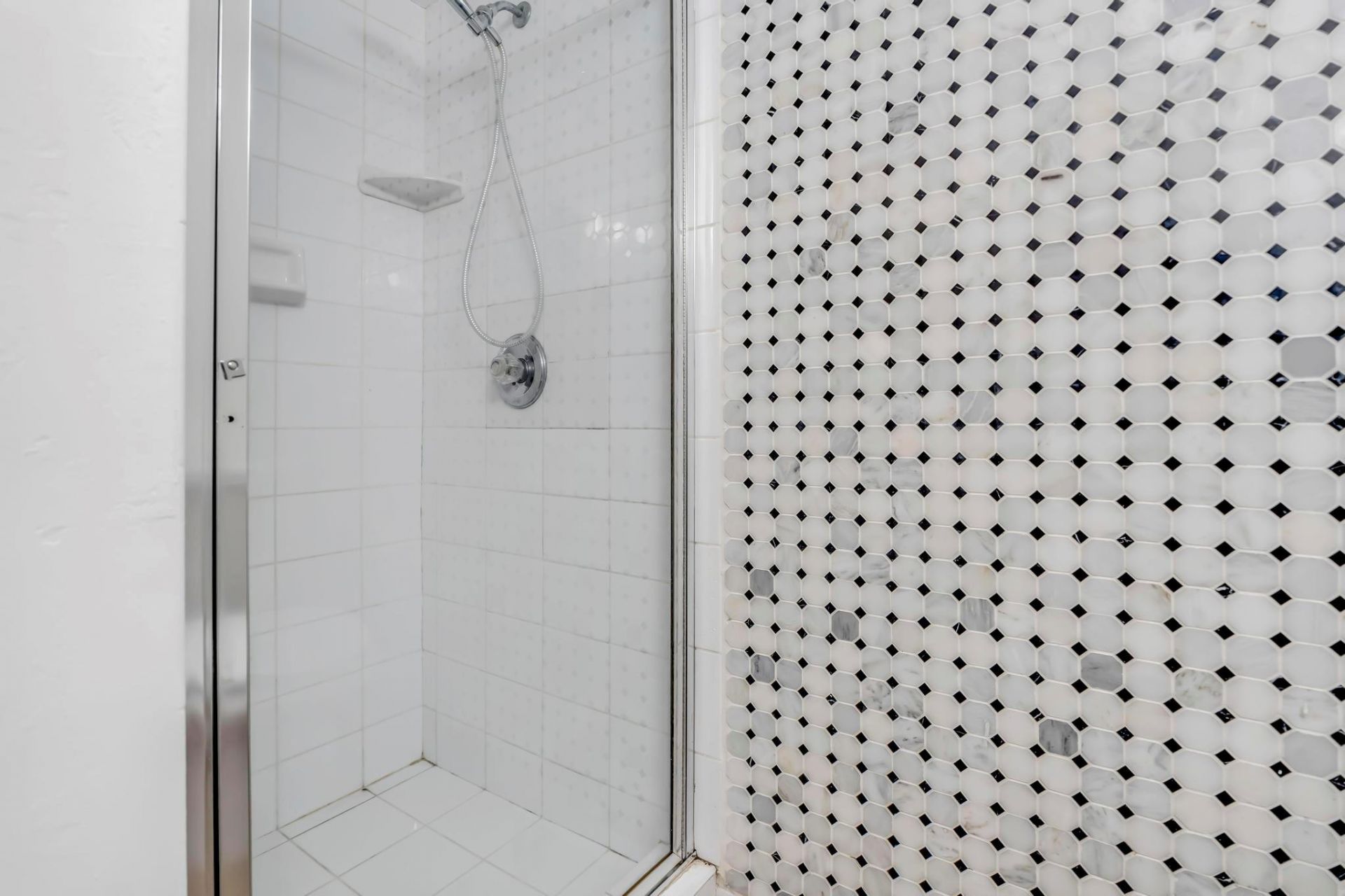 4705 NW 7th Street, Unit 307-7, Miami, FL 33126 Photo