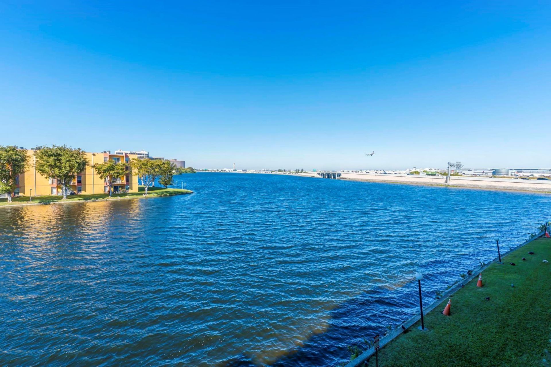 4705 NW 7th Street, Unit 307-7, Miami, FL 33126 Photo