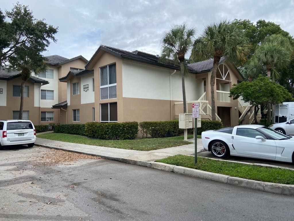 9701 Westview Drive, Unit 1429, Coral Springs, FL 33076 Photo