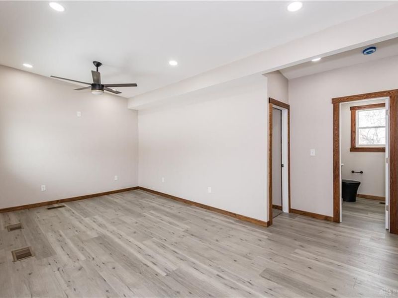 500 Beach Drive, Medway, OH 45341 Photo 9