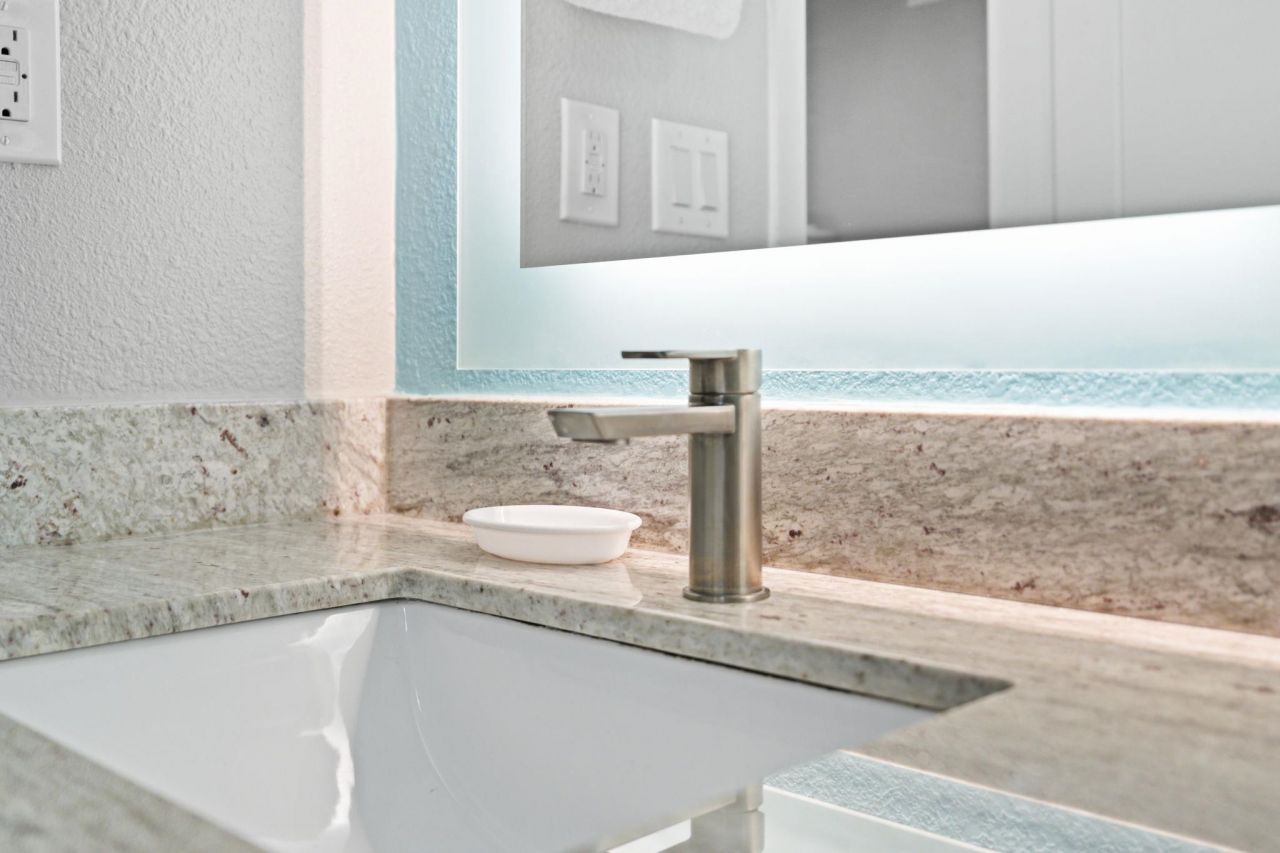 7200 N Ocean Blvd.  Photo 19