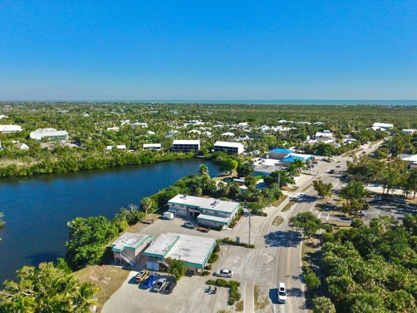 2416-2430 Palm Ridge Rd, Sanibel, FL 33957