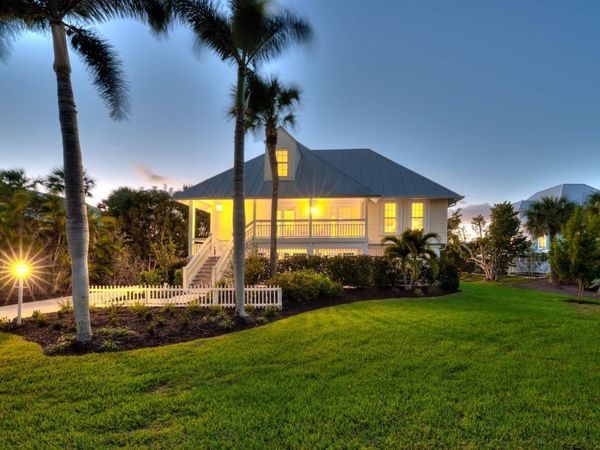 253 Daniel Dr, Sanibel, FL 33957